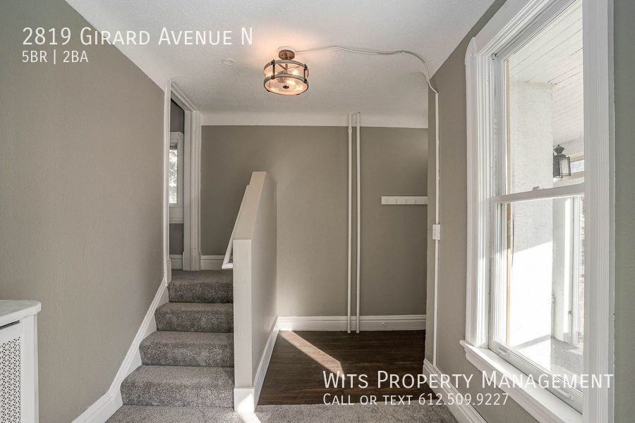2819 Girard Ave N - Photo 3 of 24