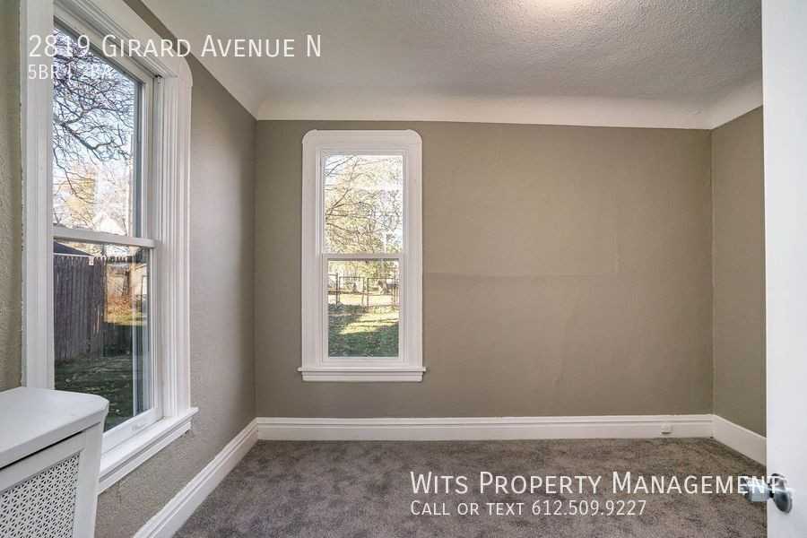 2819 Girard Ave N - Photo 7 of 24