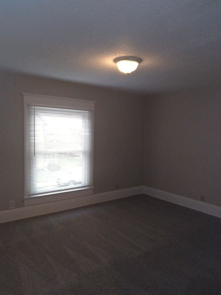 173 Grant St - Photo 6 of 8