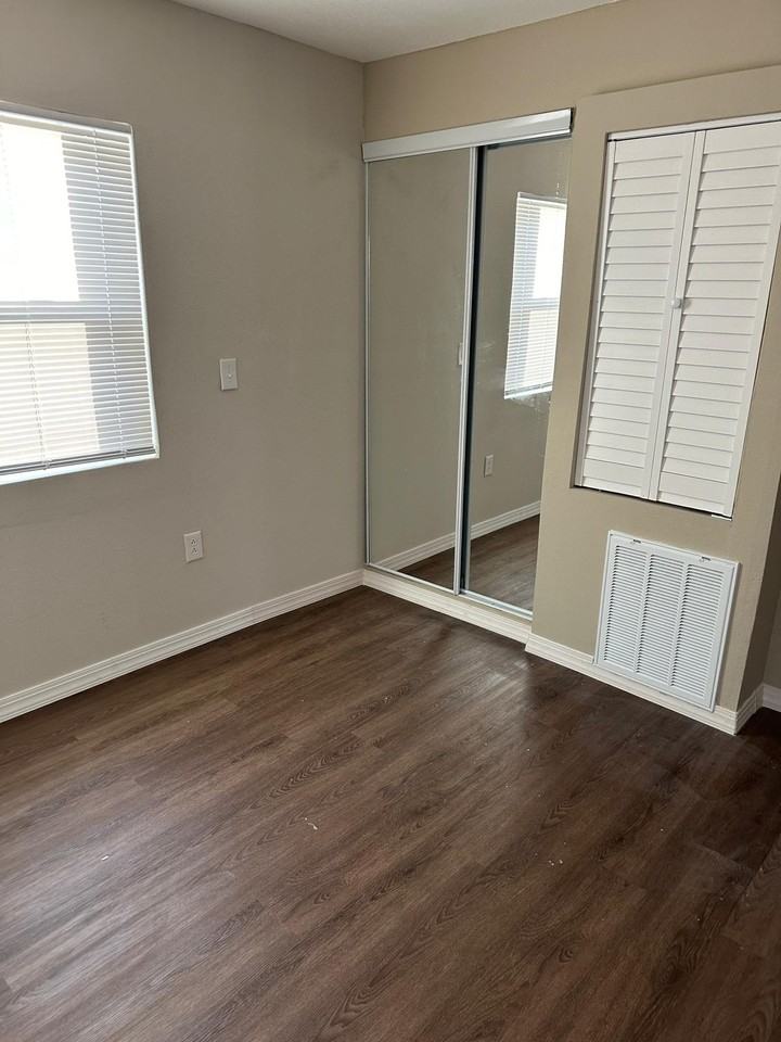 828 Booker Ave #NA - Photo 4 of 20