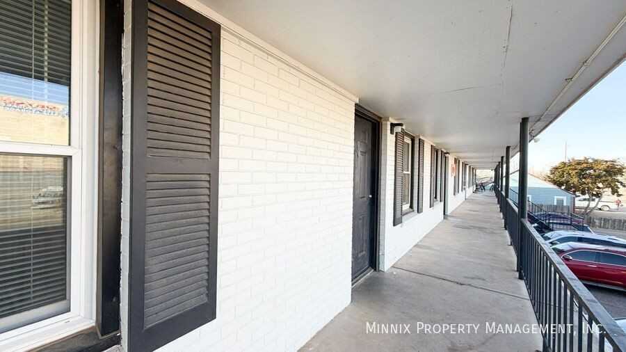 2010 Avenue S #14 - Photo 4 of 16