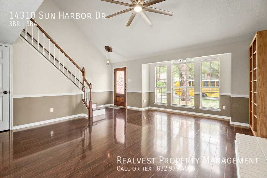 14310 Sun Harbor Dr - Photo 5 of 26