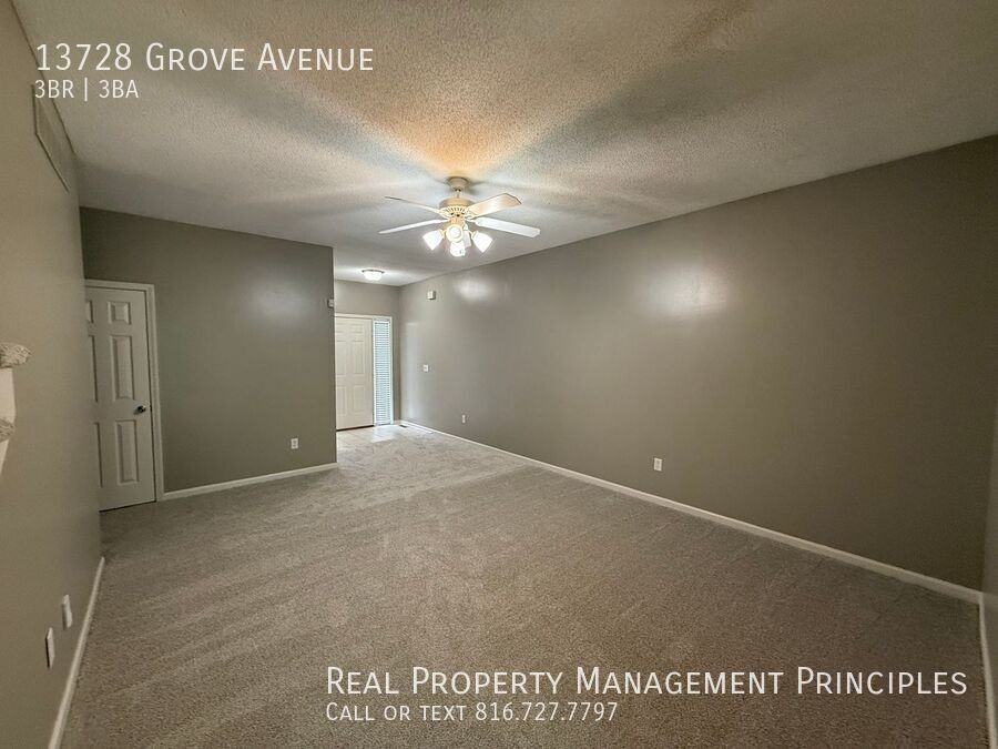 13728 Grove Ave - Photo 3 of 16