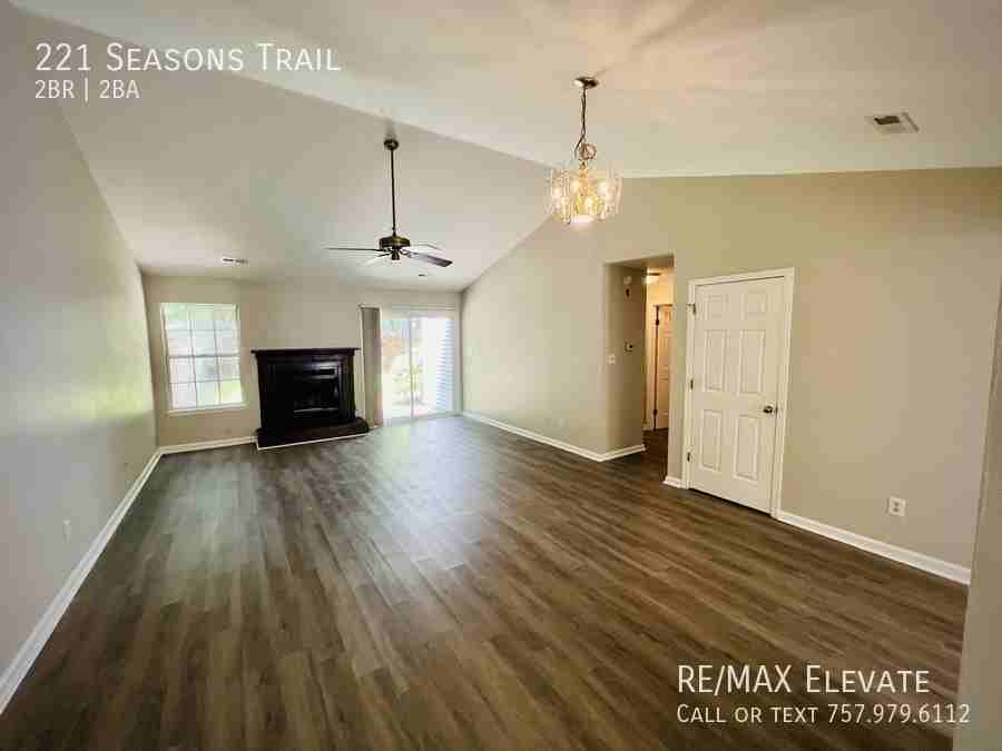 221 Seasons Trl - Photo 2 of 9