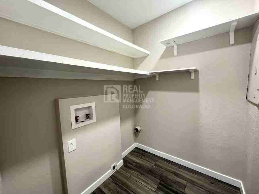 1209 Florence Ave - Photo 6 of 18