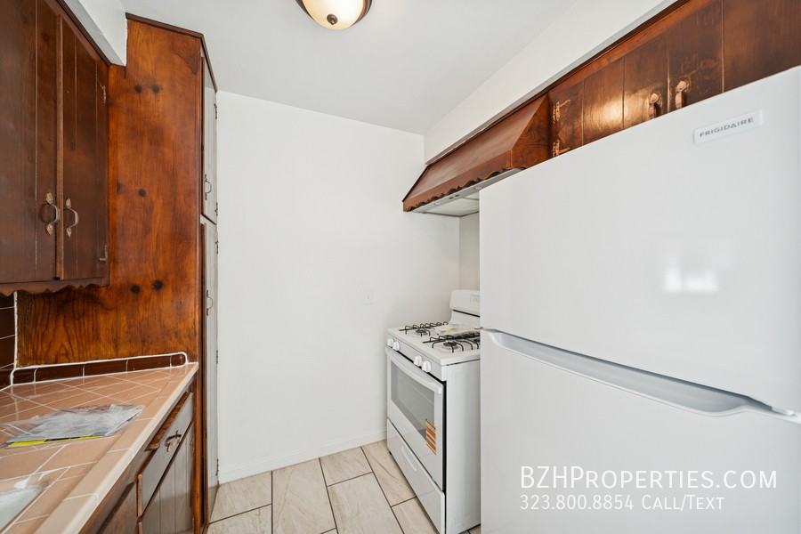 5319 Vantage Ave #5 - Photo 5 of 10