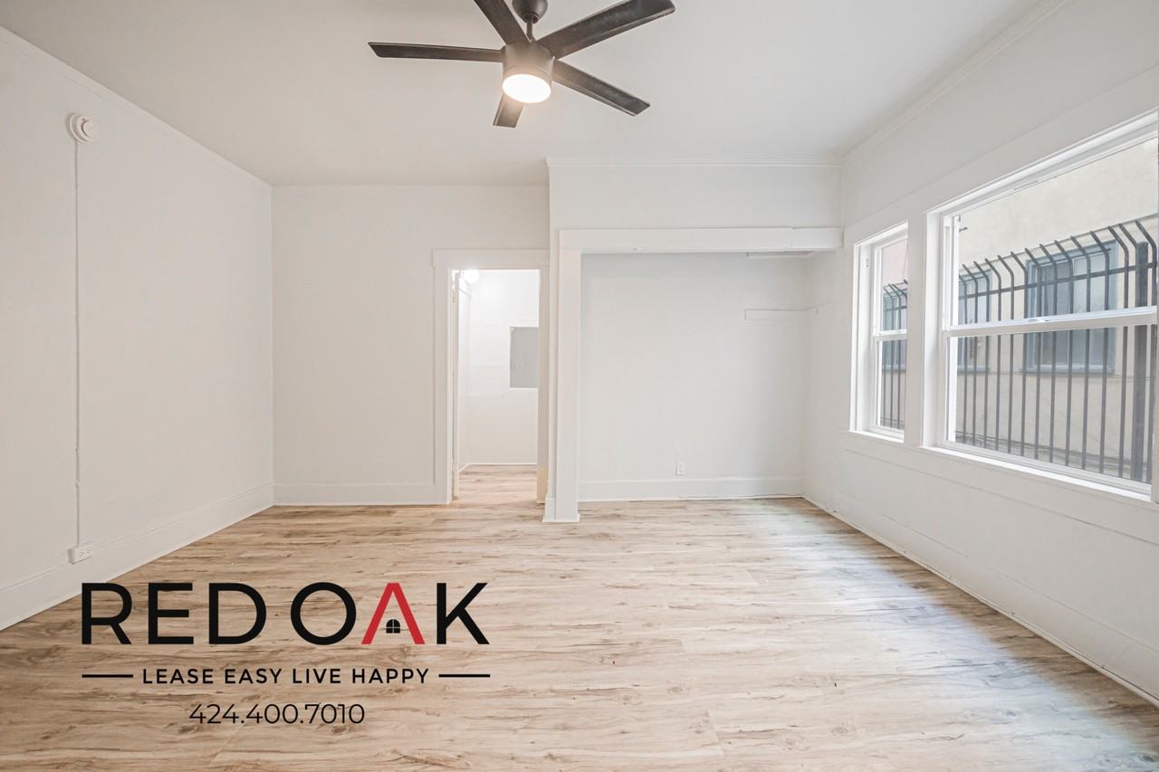 816 S Park View St - Photo 7 of 13