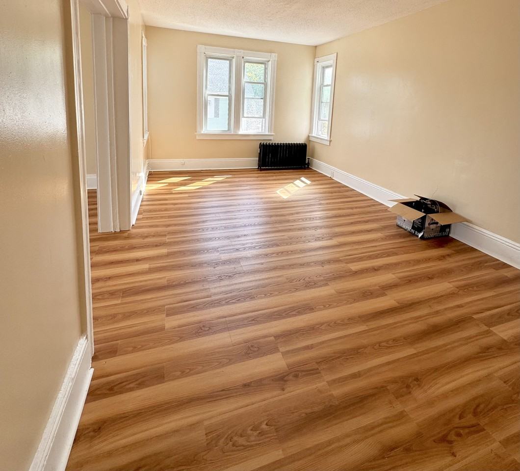 104 Home Ave #2 - Photo 2 of 9