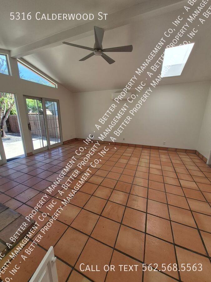 5316 E Calderwood St - Photo 3 of 13