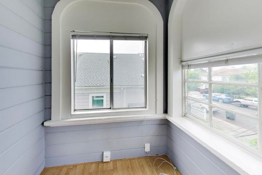 329 N Ellsworth Ave #04 - Photo 5 of 10