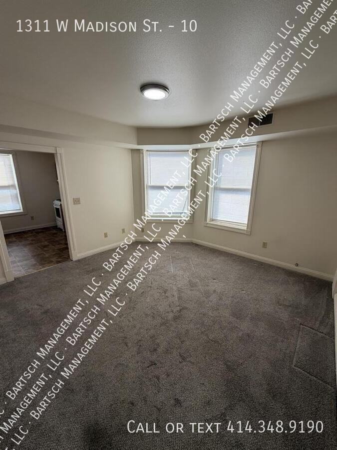 1311 W Madison St #10 - Photo 2 of 5