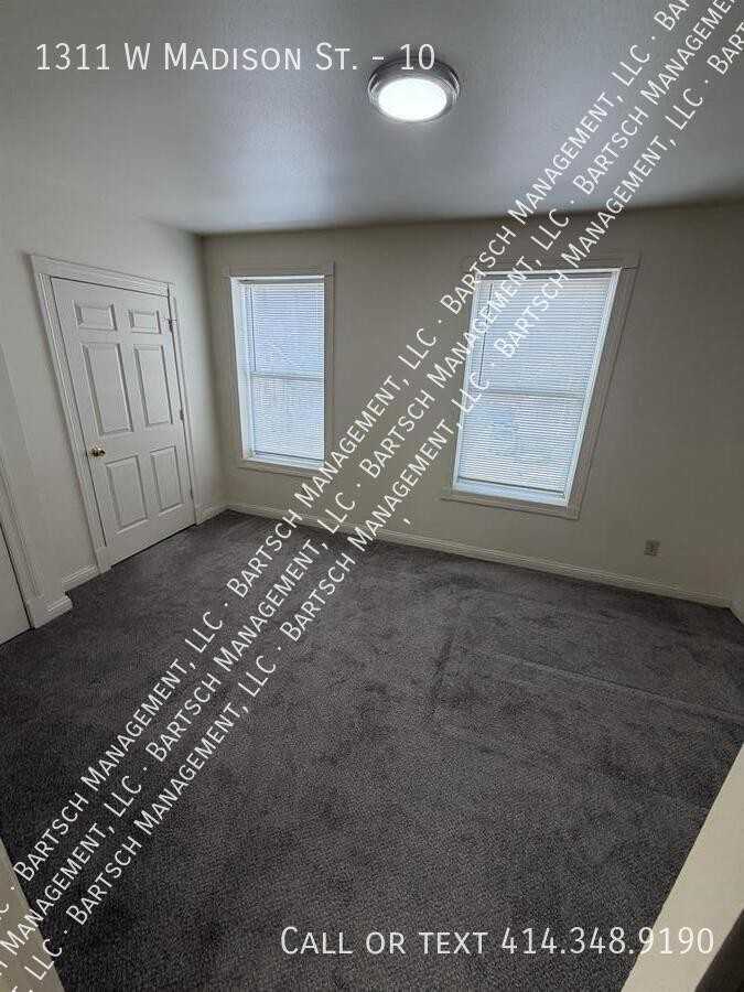 1311 W Madison St #10 - Photo 4 of 5