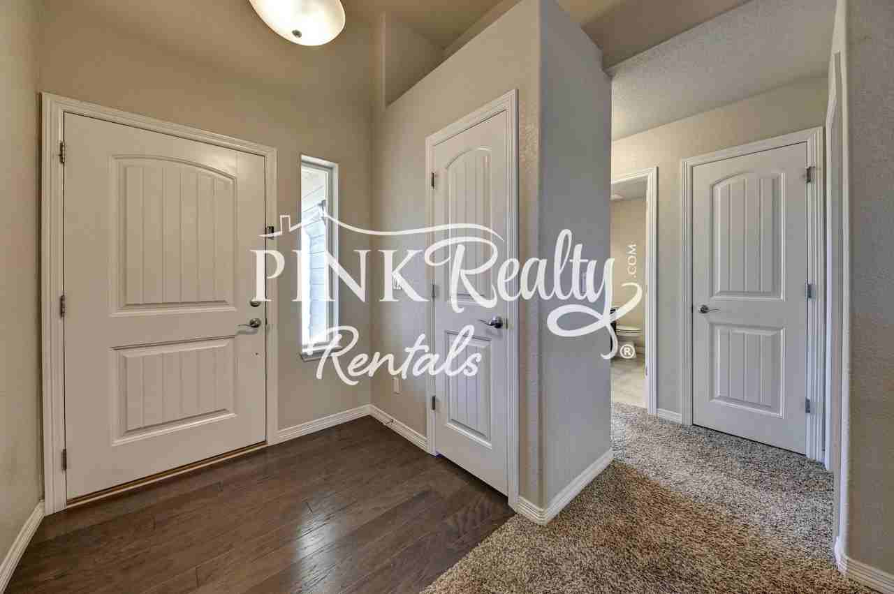 10716 Ridgepole Dr - Photo 6 of 49