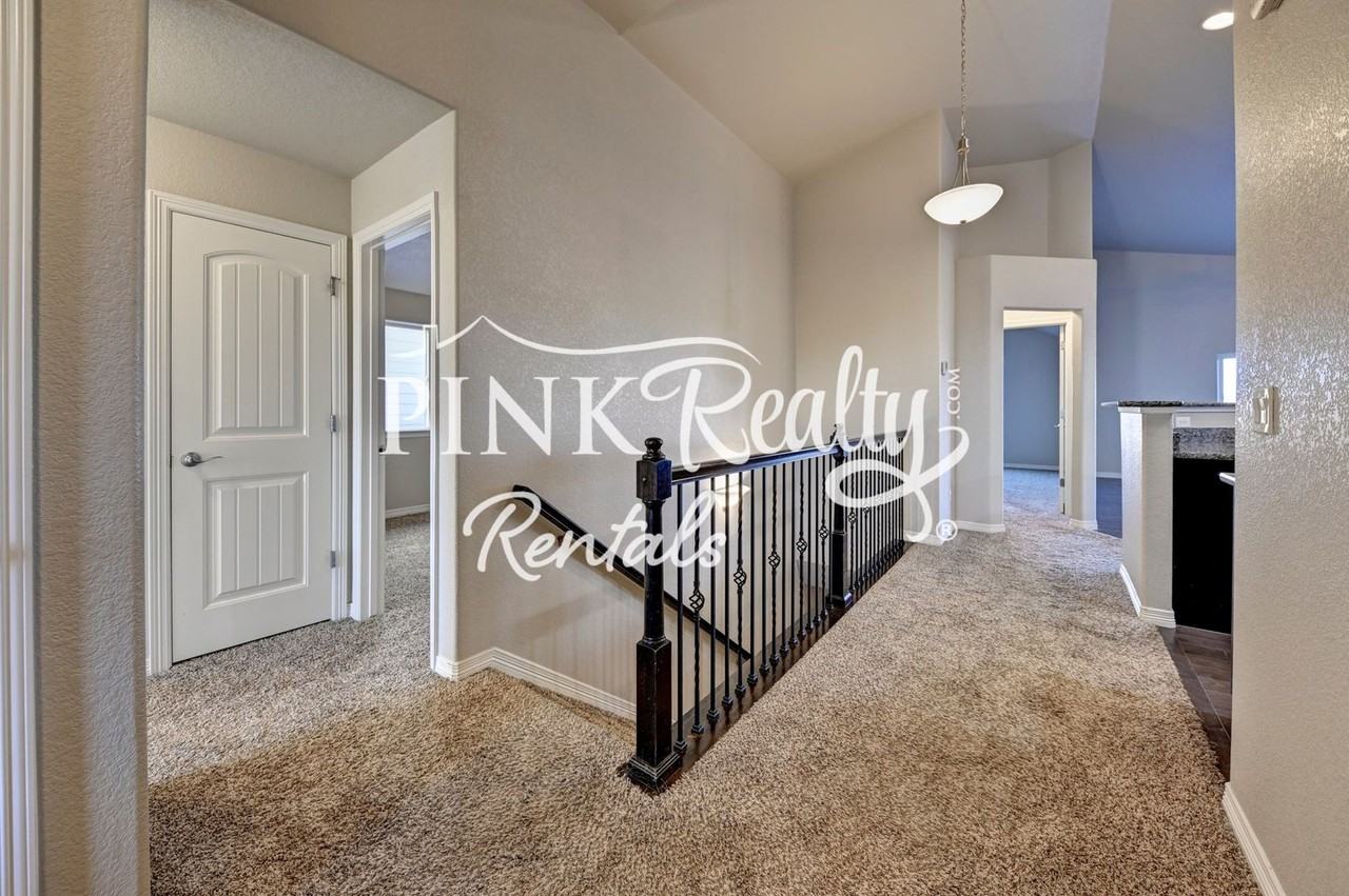 10716 Ridgepole Dr - Photo 7 of 49