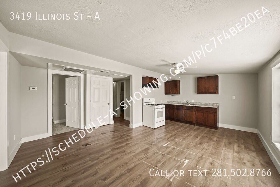 3419 Illinois St #A - Photo 3 of 10