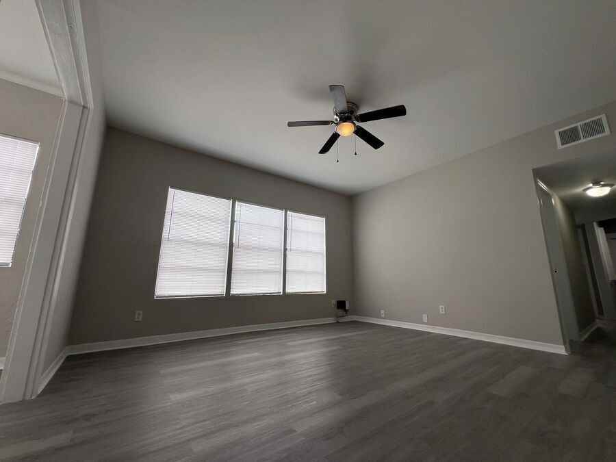 163 Avenue A Se #2 - Photo 3 of 10