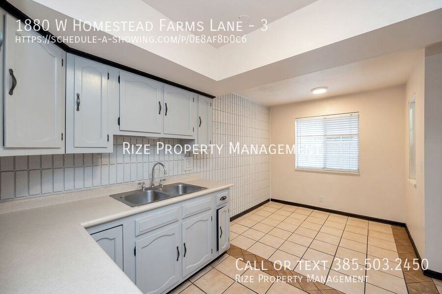 1880 W Homestead Farms Ln #3 - Photo 4 of 33