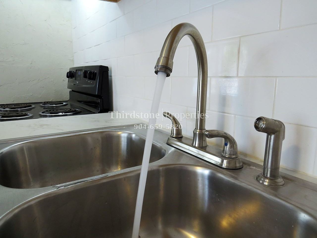 3326 W 1st St - Photo 5 of 15