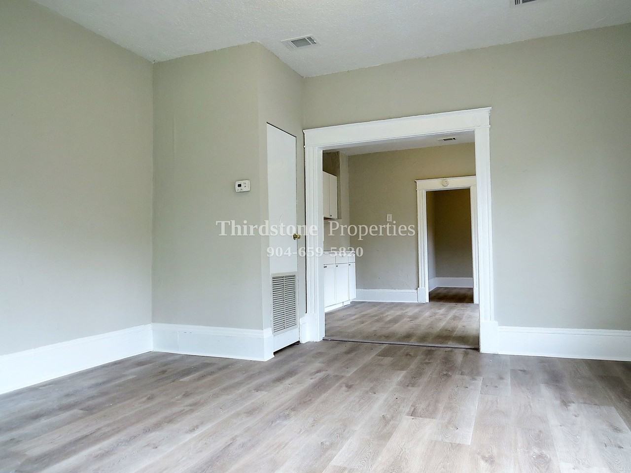 3326 W 1st St - Photo 7 of 15