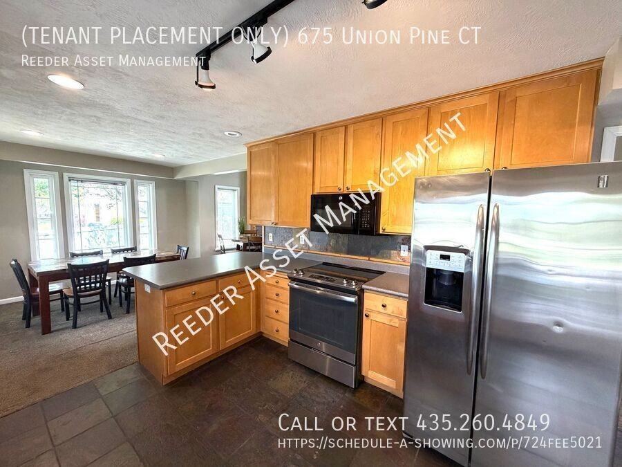 675 E Union Pines Ct - Photo 4 of 13