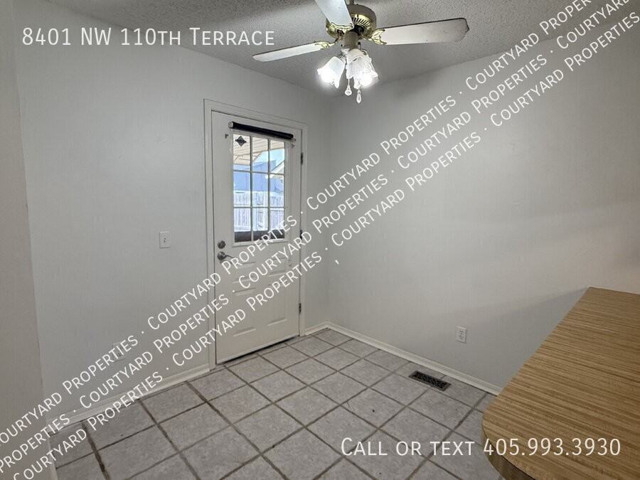 8401 Nw 110th Ter - Photo 4 of 21