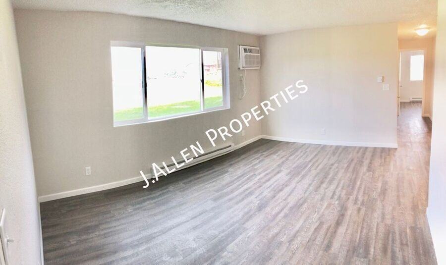 1805 Parker Cir #B - Photo 3 of 6