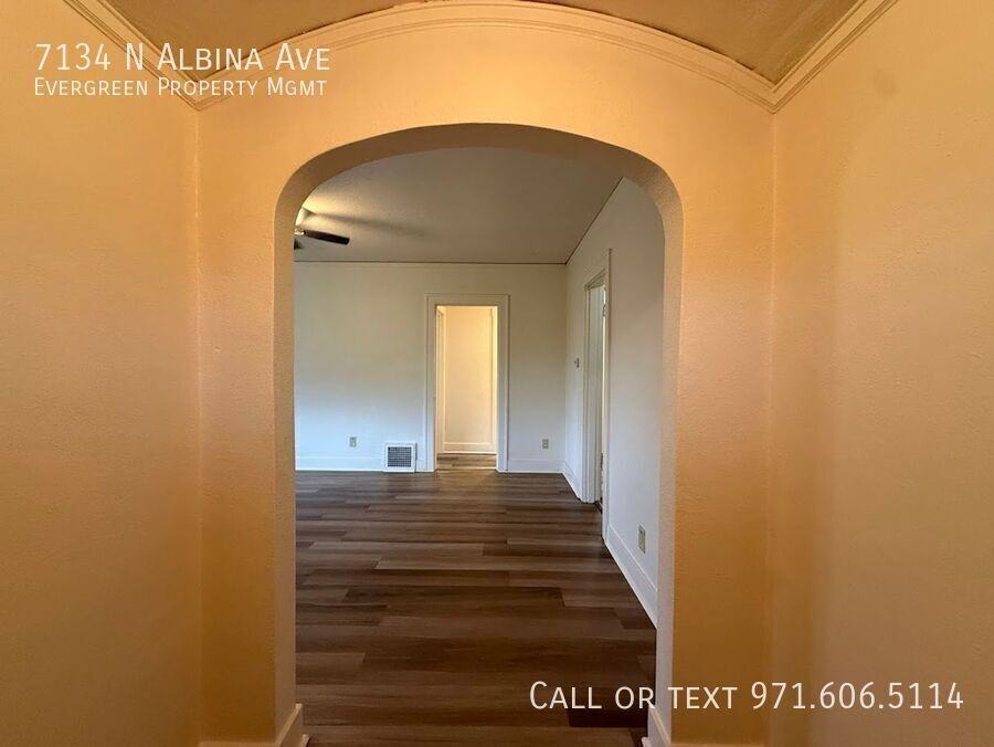 7134 N Albina Ave - Photo 5 of 50