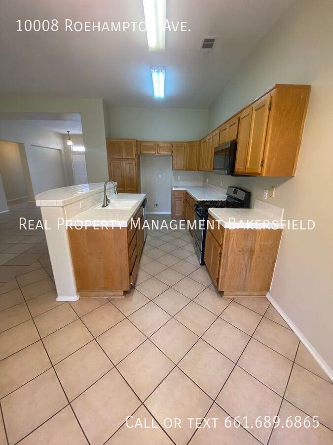 10008 Roehampton Ave - Photo 7 of 21