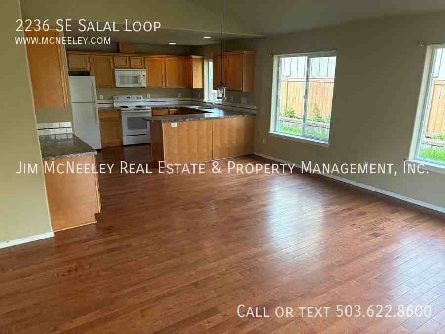 2236 Se Salal Loop - Photo 5 of 21