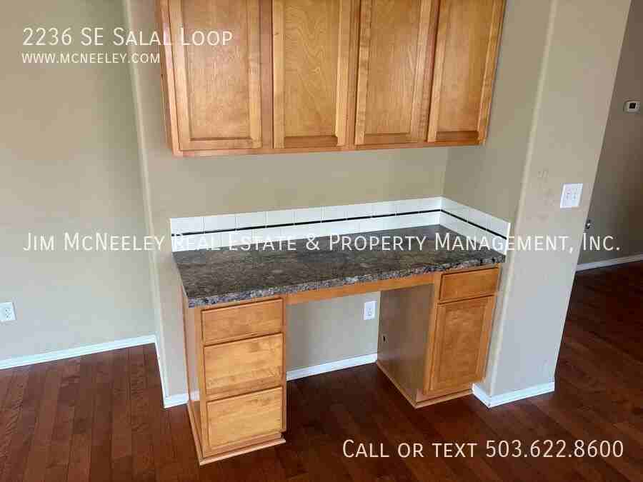 2236 Se Salal Loop - Photo 6 of 21