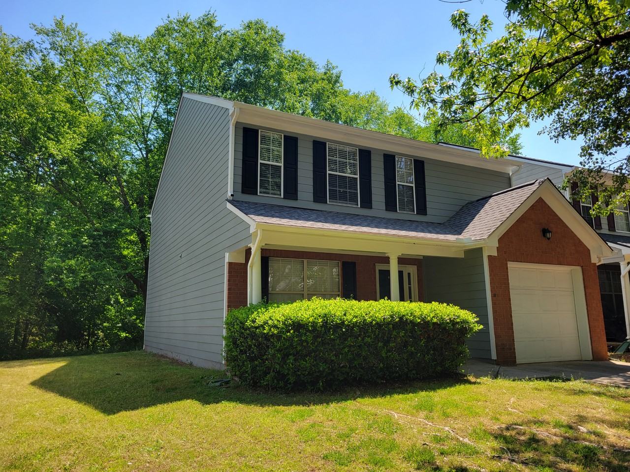 2266 Charleston Pointe Se #NA - Photo 2 of 32
