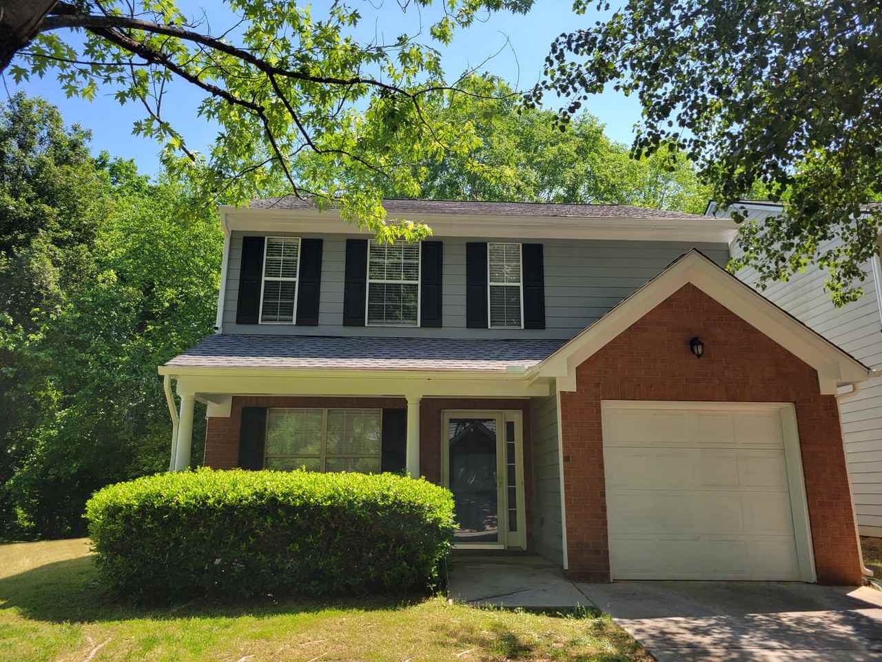 2266 Charleston Pointe Se #NA - Photo 3 of 32