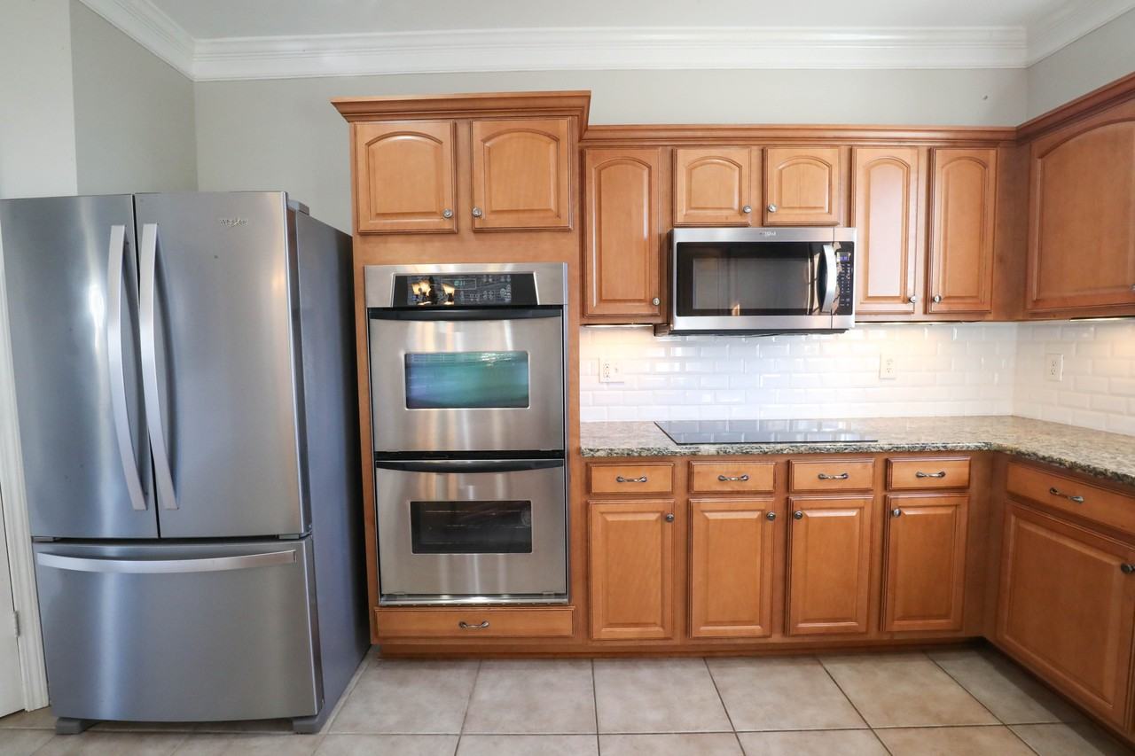 311 Longchamp Ln #NA - Photo 7 of 17