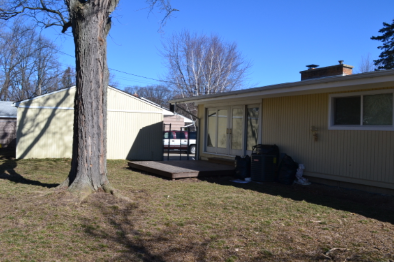 930 Sherwood St - Photo 6 of 46