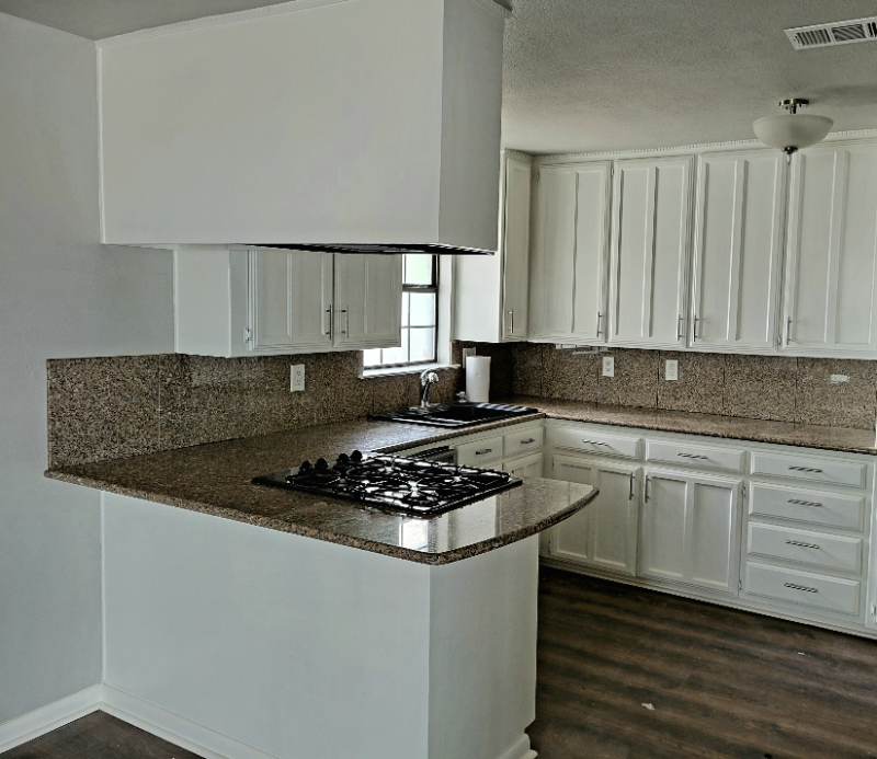 4400 Hodgkins Rd - Photo 4 of 17