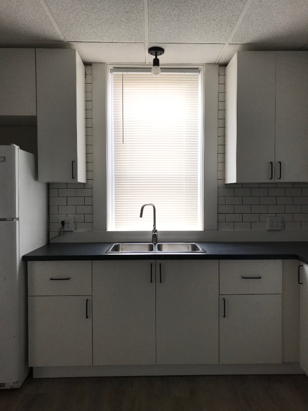10 W Park St #B - Photo 3 of 16