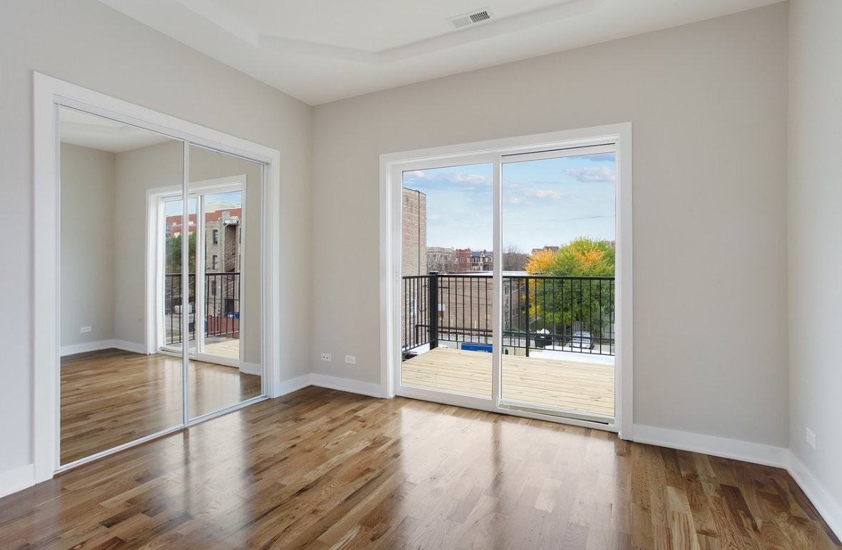 55 N Menard Ave #1 - Photo 4 of 7
