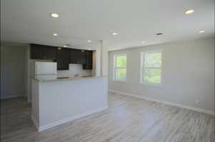 featured image of 4023 E Elm Rd #4