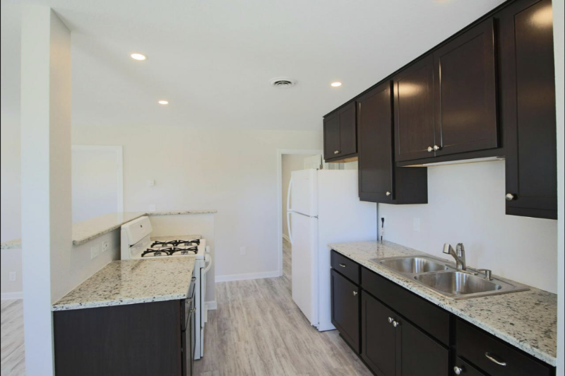 4023 E Elm Rd #4 - Photo 4 of 14