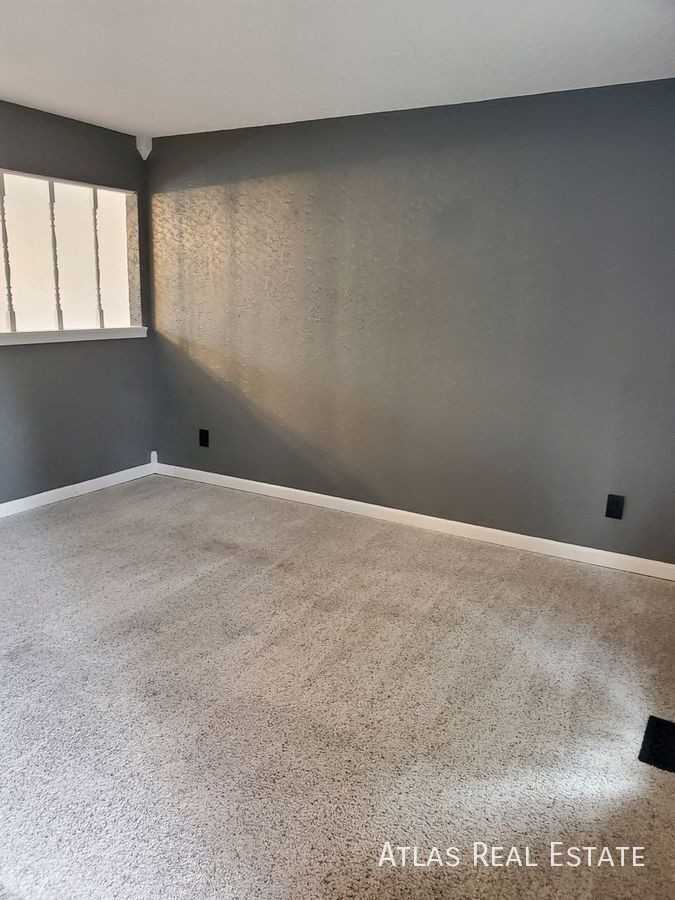 2252 S Memphis St - Photo 2 of 15