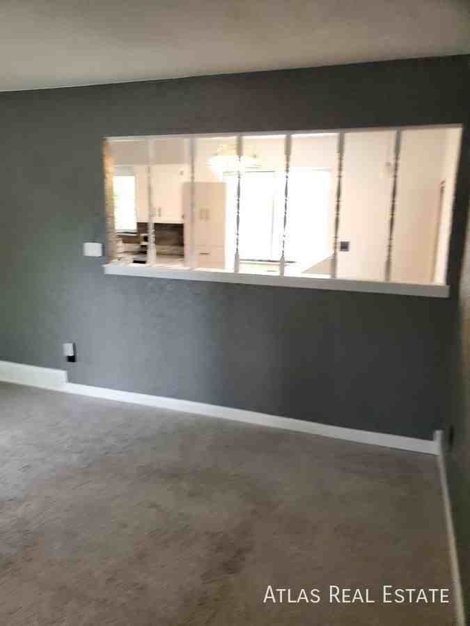 2252 S Memphis St - Photo 4 of 15