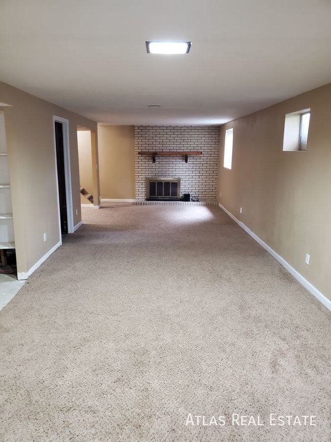 2252 S Memphis St - Photo 6 of 15