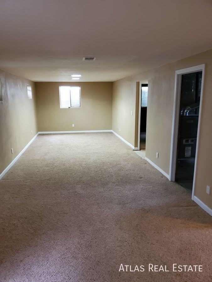 2252 S Memphis St - Photo 7 of 15