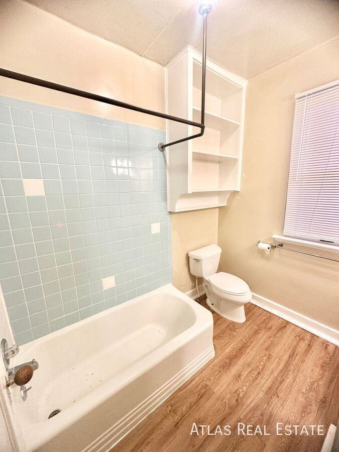 1516 N Cascade Ave #4 - Photo 4 of 23