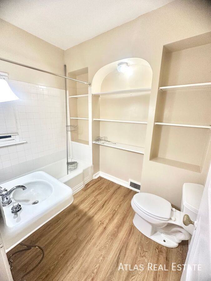 1516 N Cascade Ave #4 - Photo 7 of 23