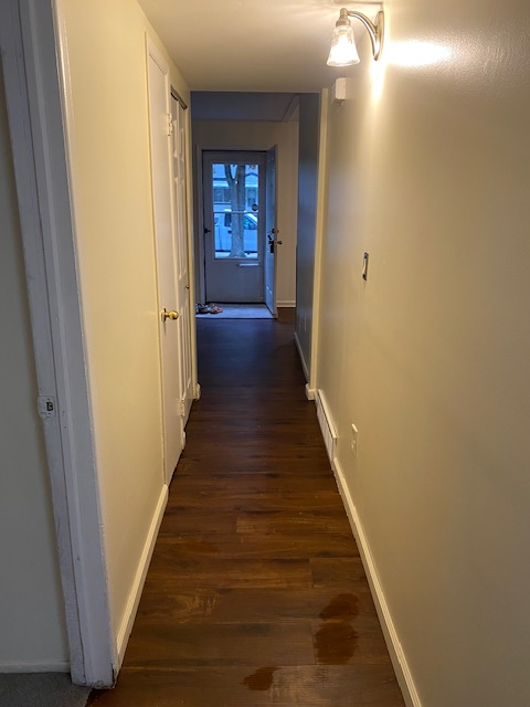 8075 Oak St - Photo 3 of 10