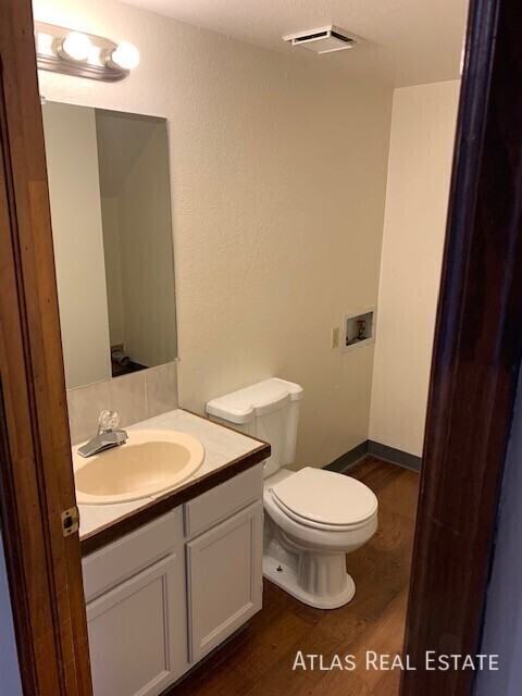 2361 Split Rock Dr - Photo 3 of 8