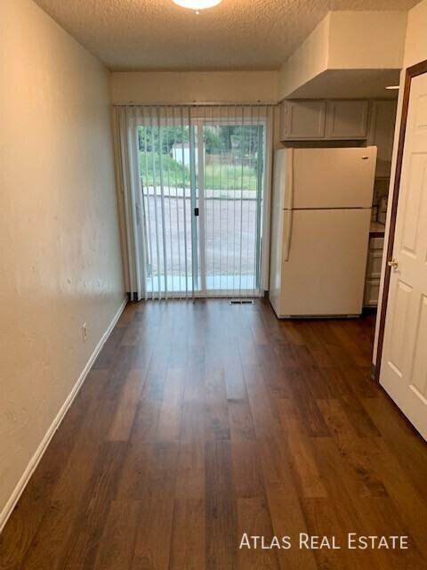 2361 Split Rock Dr - Photo 4 of 8