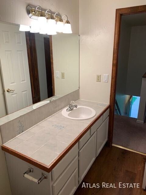 2361 Split Rock Dr - Photo 5 of 8