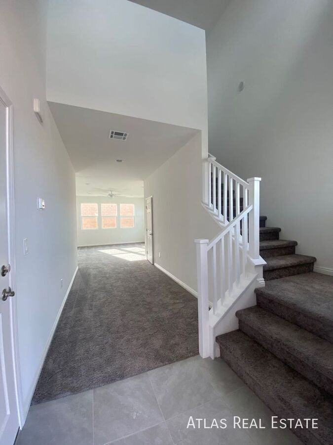 4051 N Atoll Reefs St - Photo 3 of 10